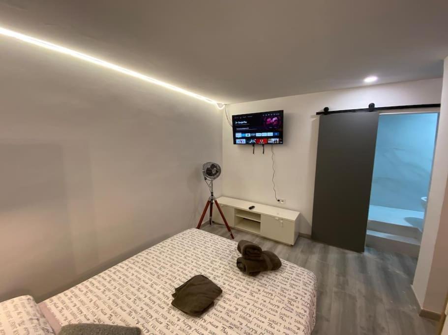 Loft, Muy Cerca De Playa Y Castillo Tamarit Tarragona Exterior foto